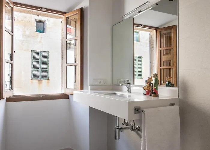 Вілла Historic Townhouse Casa Bugera 3 Bedrooms Private Pool Польєнса